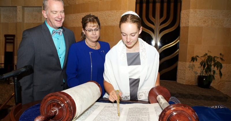 הילדה חוגגת 12_ כך תגשימו לה את החלום למסיבת בת מצווה בלתי נשכחת