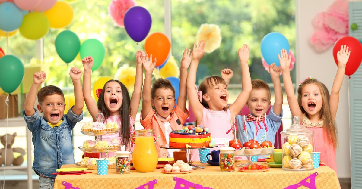 מסיבות יום הולדת בלתי נשכחות: 16 המלצות לנושאים חמים שכל הילדים אוהבים